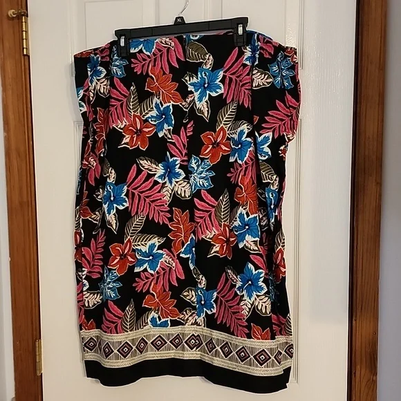 MAGGIE BARNES Floral skirt 28W - Picture 3 of 8